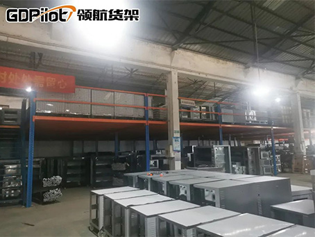 回訪一年前搭建的閣樓貨架，帶你全方面了解它所有的特點(diǎn)！